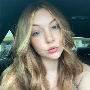 Meet your Posher, Madelin